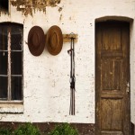 Rak Topi Koboi 6 Pcs – Dudukan Dinding Serbaguna dengan Kait untuk Menyimpan & Menampilkan Topi dan Aksesori Koboi